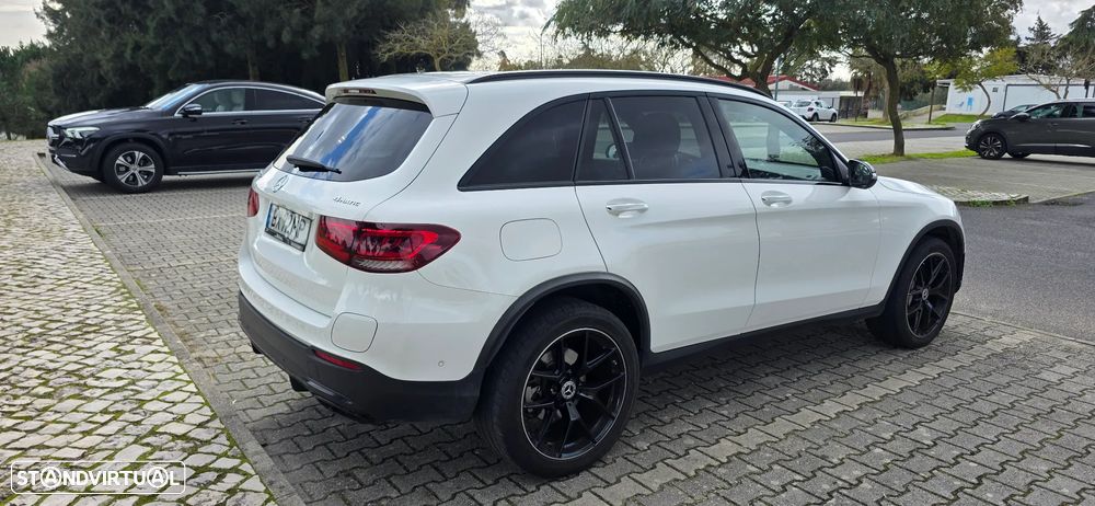 Mercedes-Benz GLC 300 ver-e-4matic - 3