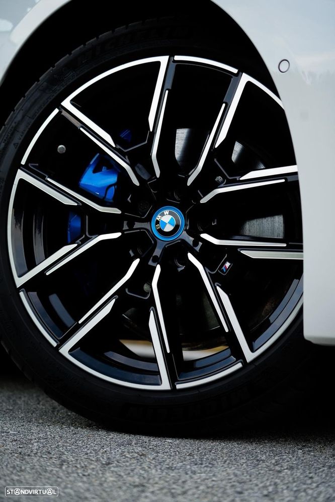 BMW i4 M50 Pack Desportivo M Pro - 37