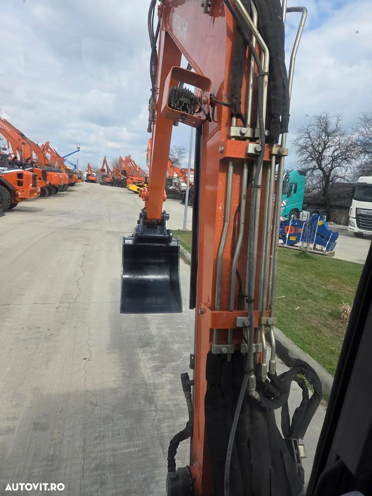 Hitachi ZX55, 5t, 2020, 2.189h, CUPLA RAPIDA HIDRAULICA+3 CUPE, senile cauciuc NOI, inst picon pe brate, inst rotire pe brate, LAMA NIVELARE, ad sapare 5m, latime 2m, ridica 3,2t, Aer cond, posibilitate leasing, STARE FOARTE BUNA-PROMOTIE 41.900 EUR+Tva - 13
