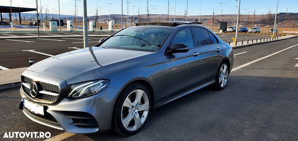 Mercedes-Benz E 220 d 4Matic T 9G-TRONIC AMG Line - 12