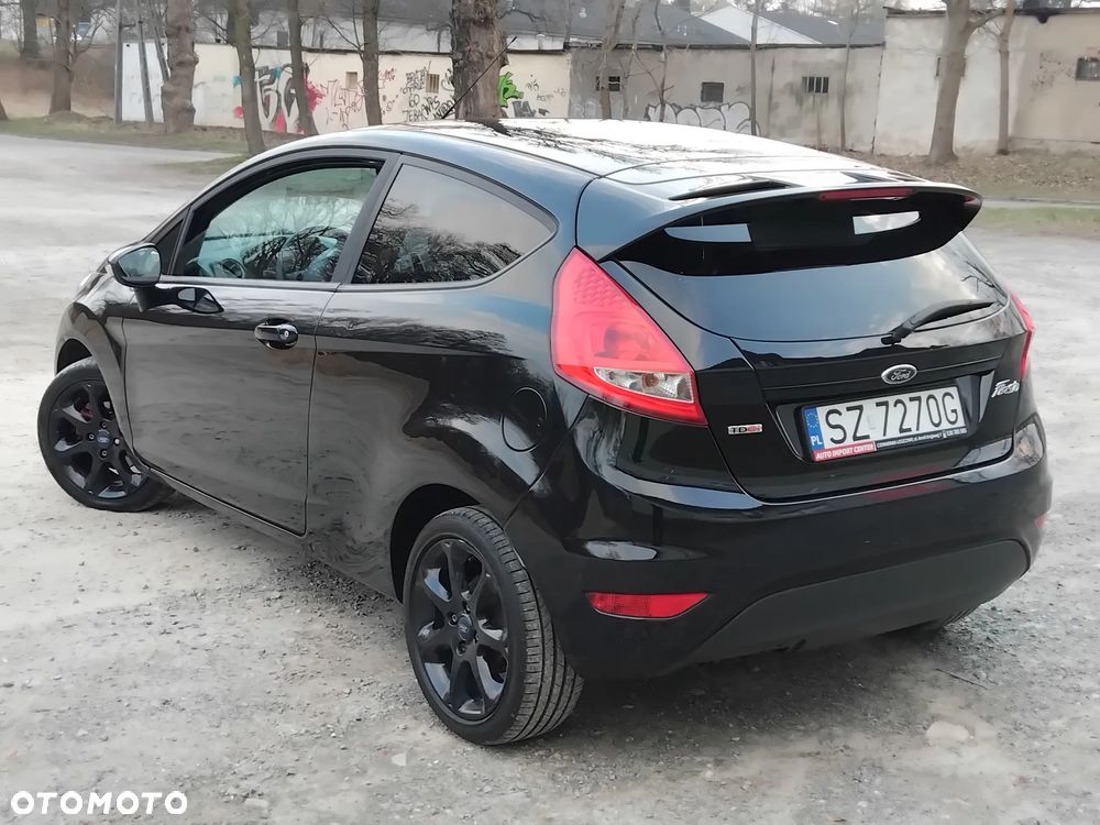 Ford Fiesta 1.4 TDCi Gold X - 19