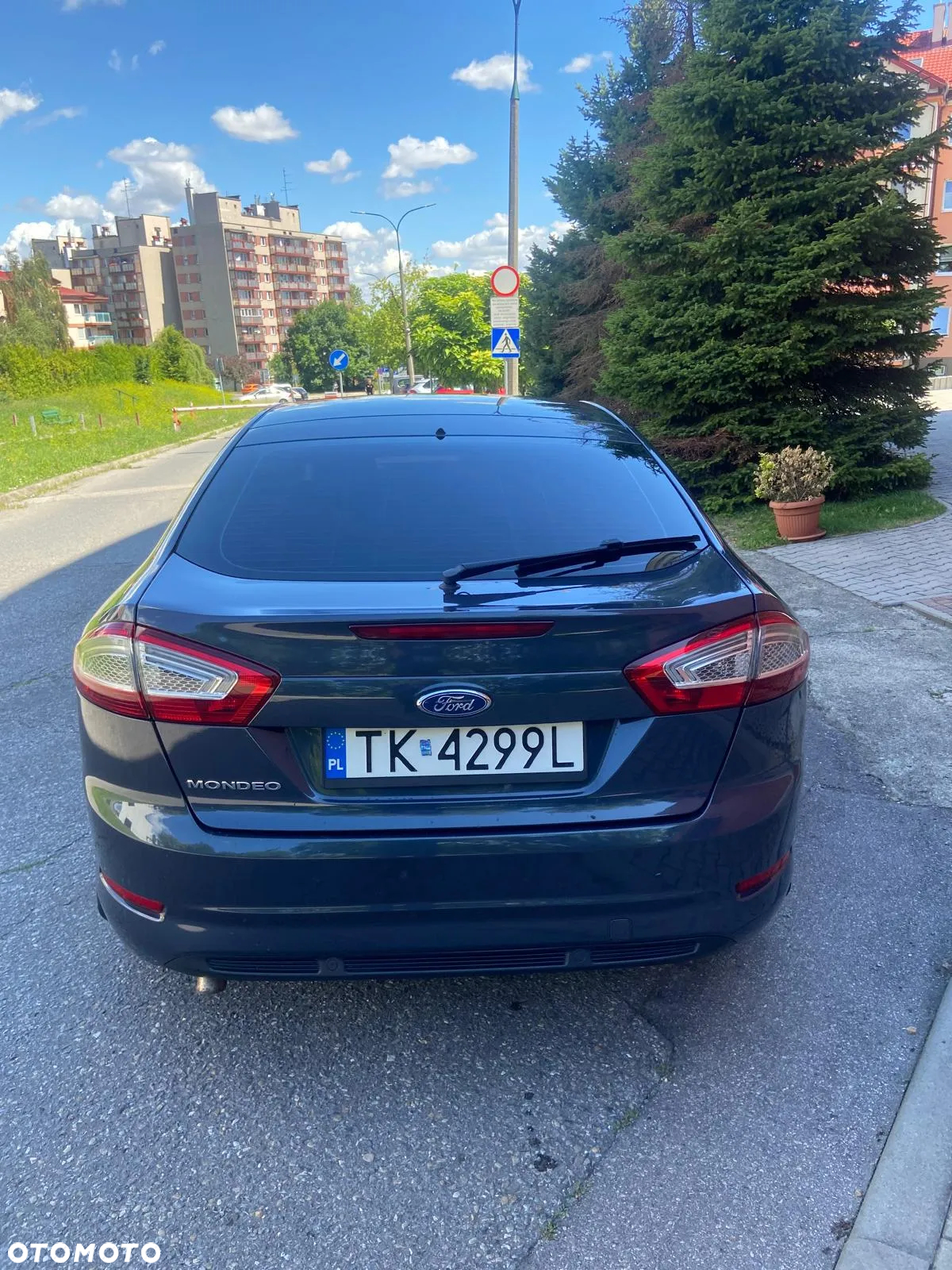 Ford Mondeo 2.0 TDCi Ambiente - 3