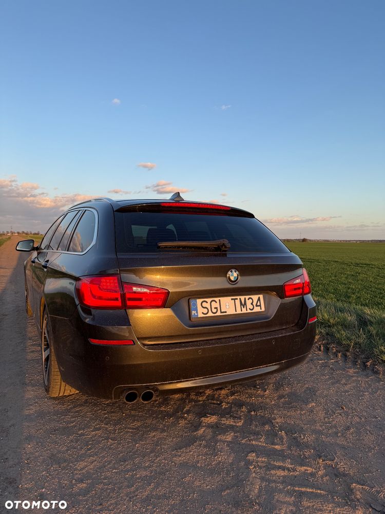 BMW Seria 5 525d - 1