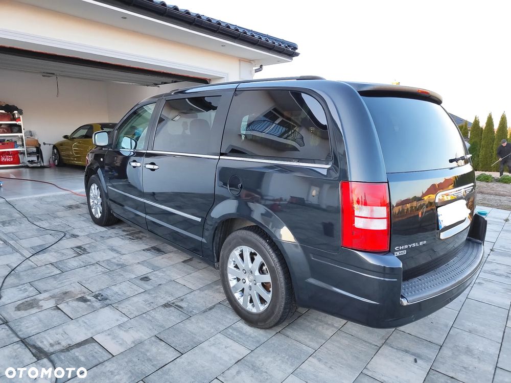 Chrysler Grand Voyager 2.8 CRD Limited - 8