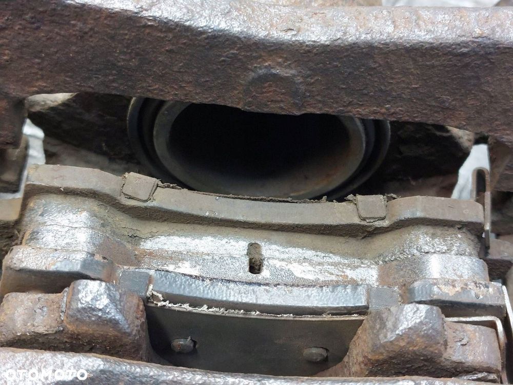 TARCZE HAMULCOWE PRZÓD + KLOCKI + ZACISKI MAZDA 626 V GF 2.0 D - 7