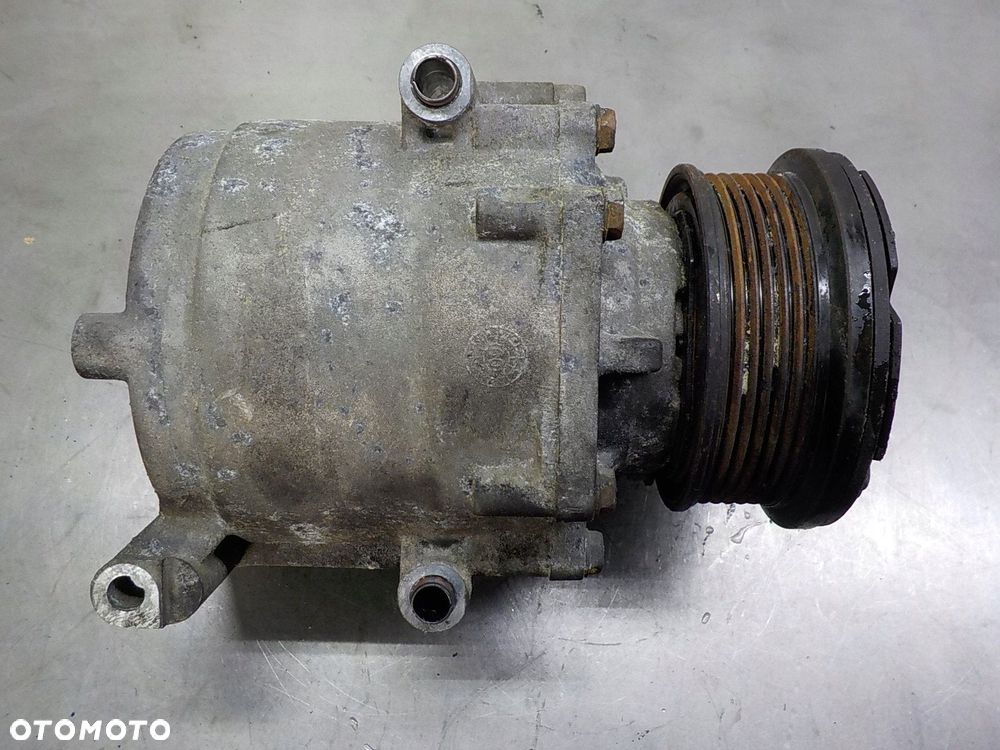 FORD FIESTA MK7 SPRĘŻARKA KLIMATYZACJI 8V51-19D629-EF - 3