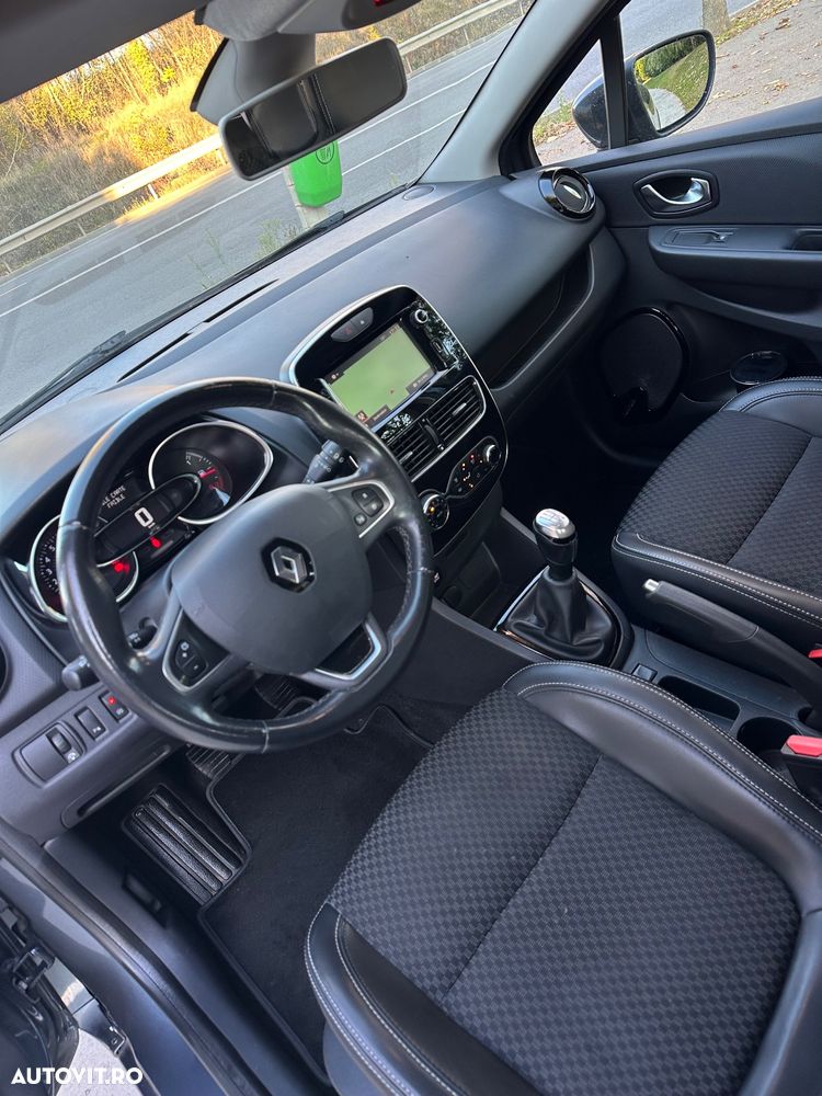 Renault Clio TCe 90 Luxe - 8