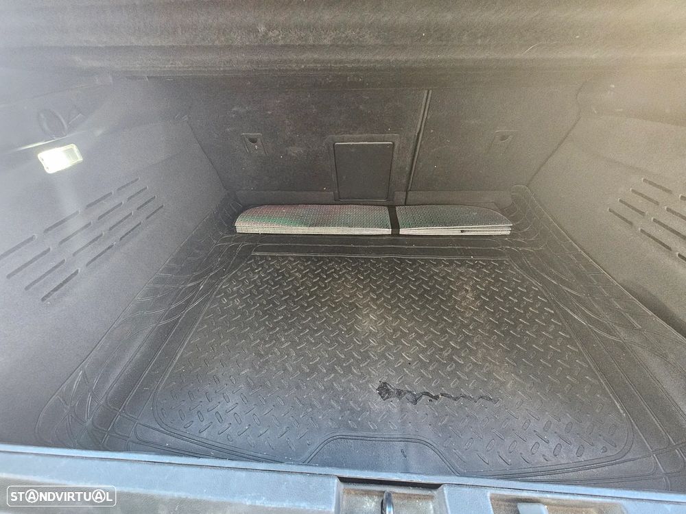 Peugeot 3008 2.0 HDi Hybrid4 99g - 12