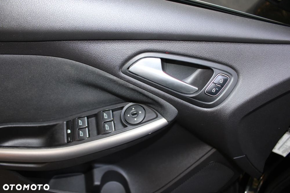 Ford Focus - 26