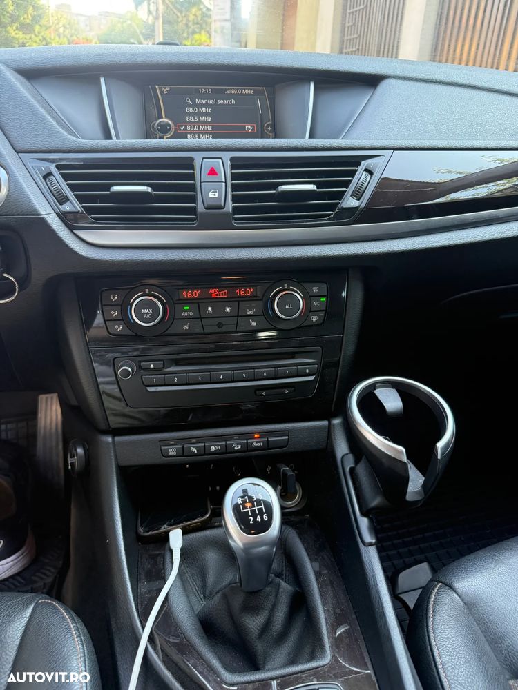 BMW X1 xDrive18d - 8