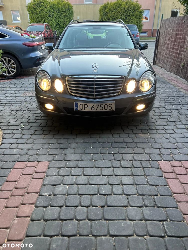 Mercedes-Benz Klasa E - 23