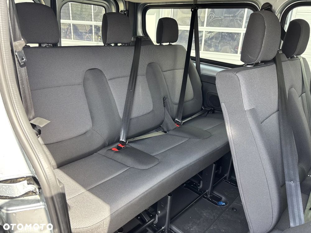 Renault Trafic 2.0 dCi - 18