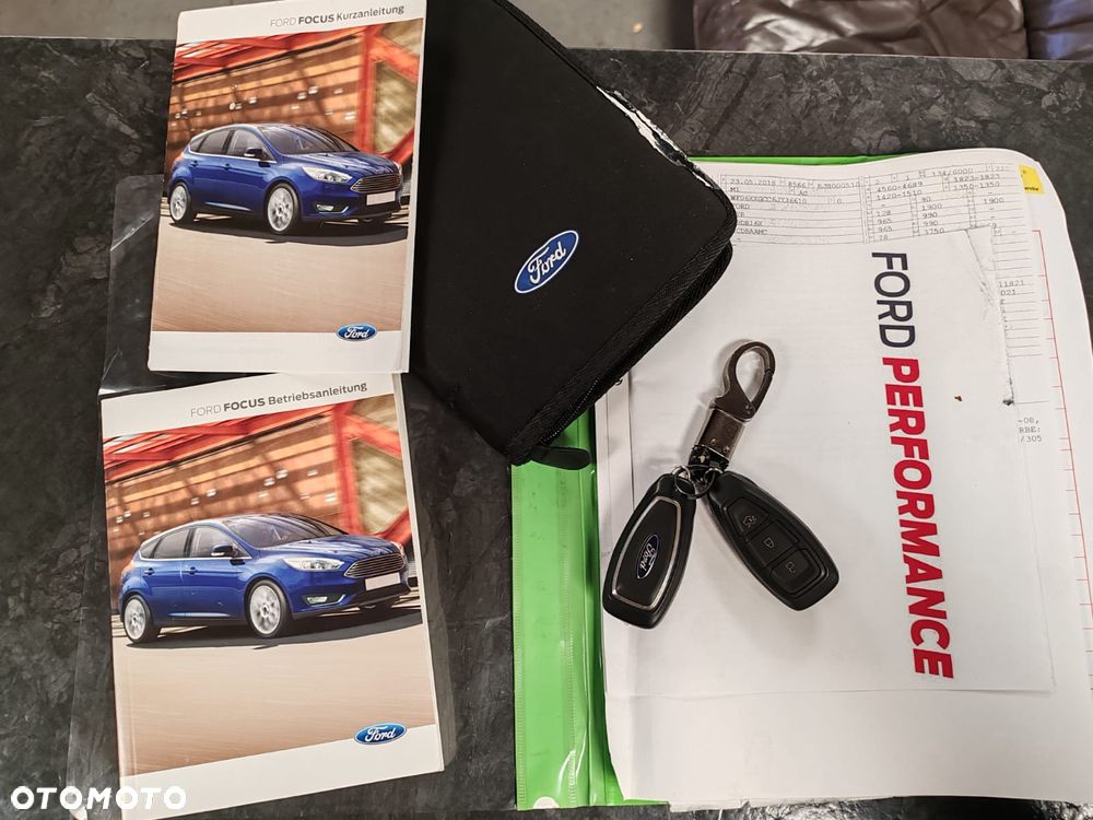 Ford Focus 1.5 EcoBoost STart-Stopp-System ST-Line - 27