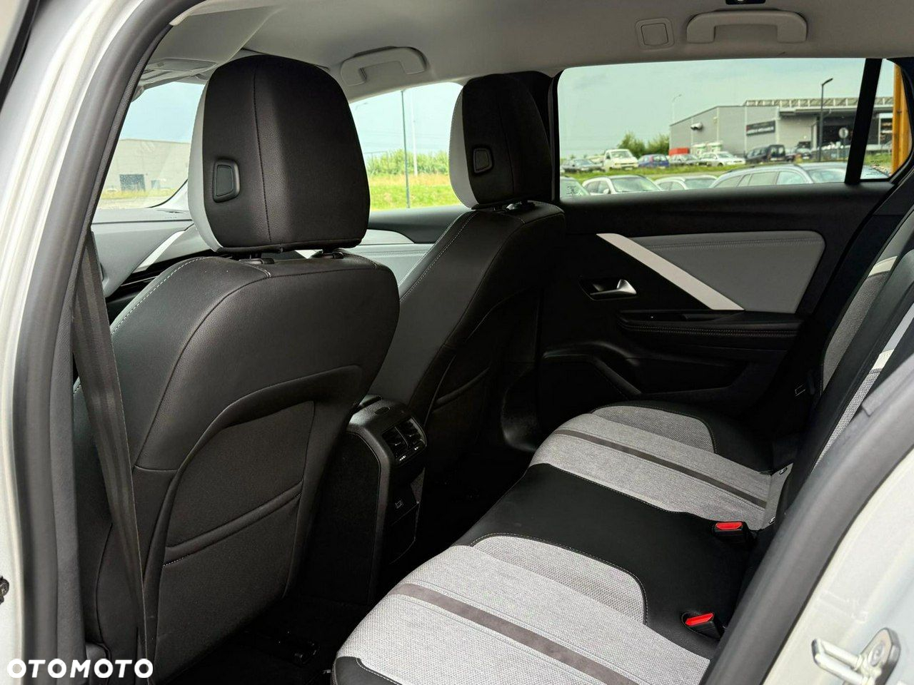 Opel Astra - 11