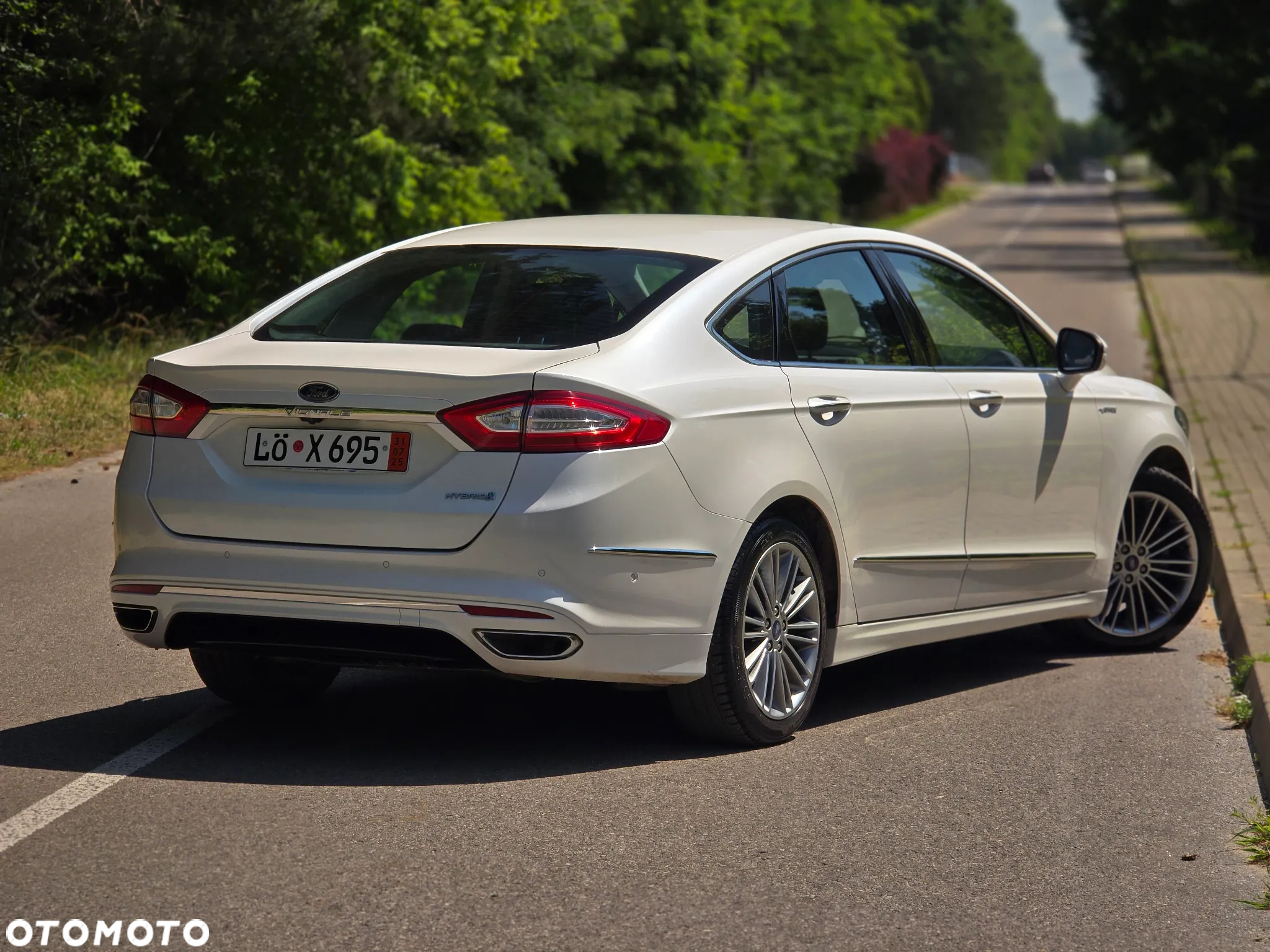 Ford Mondeo Vignale 2.0 Hybrid - 4