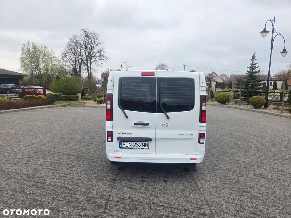 Opel Vivaro - 10