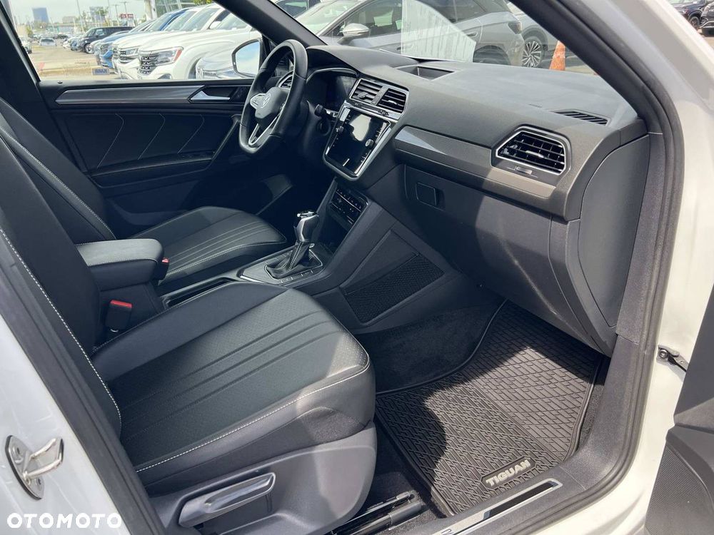 Volkswagen Tiguan - 26
