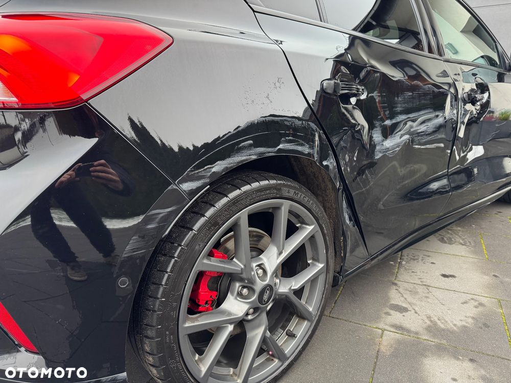 Ford Focus 2.3 EcoBoost ST - 34