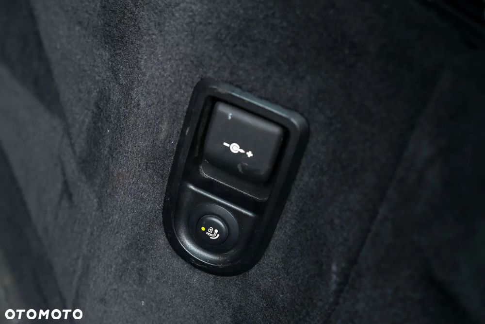 BMW Seria 5 520d xDrive Luxury Line - 36