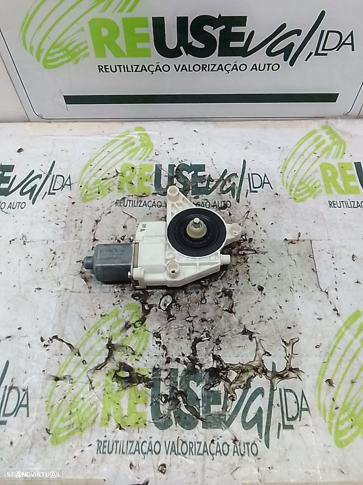 Motor De Elevador Tr Esq Mercedes-Benz C-Class (W204) - 3