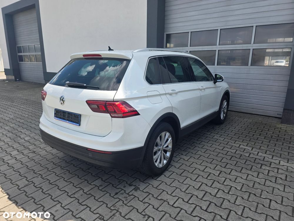 Volkswagen Tiguan - 8