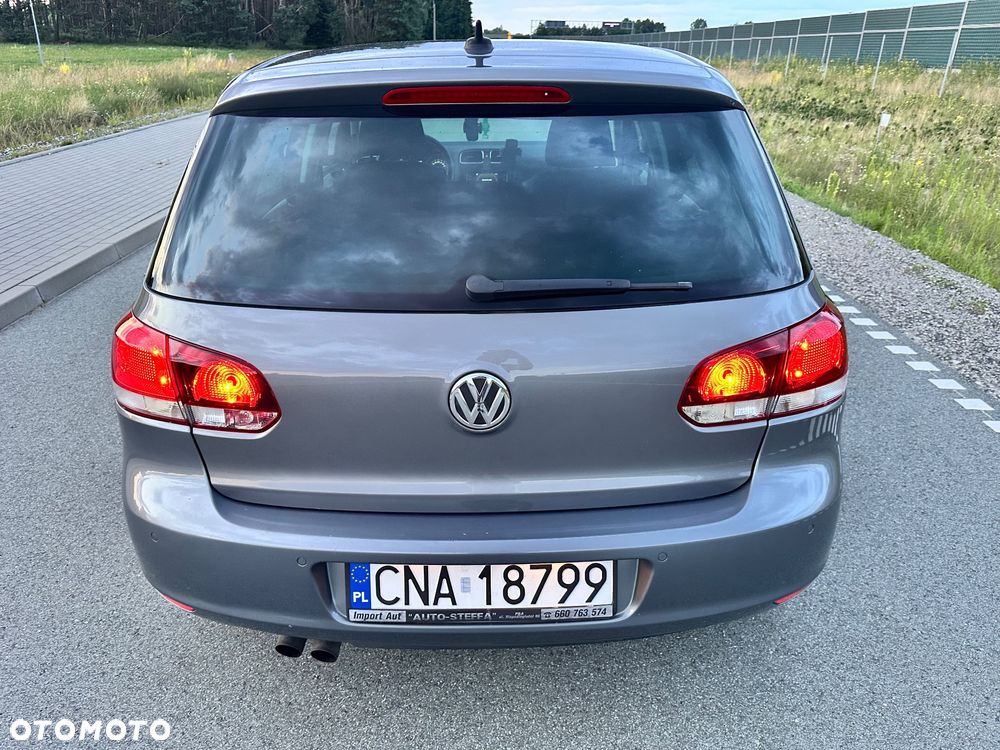 Volkswagen Golf 2.0 TDI Highline - 16