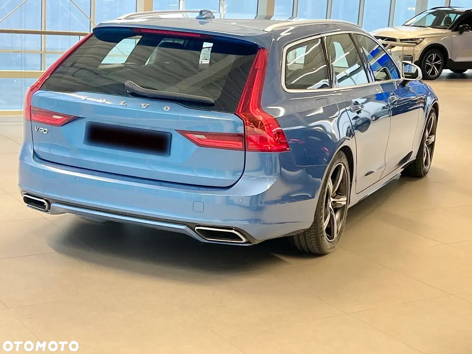Volvo V90 - 2