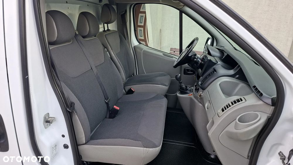 Opel VIVARO - 28