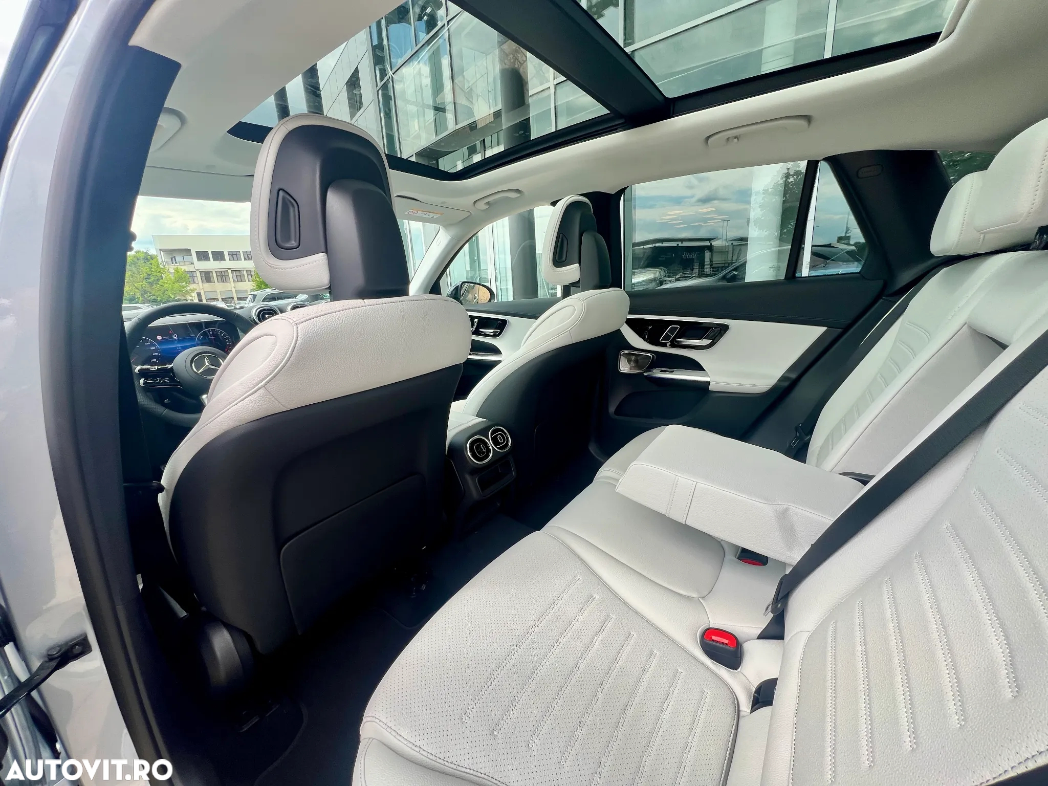 Mercedes-Benz GLC 300 e 4MATIC - 14