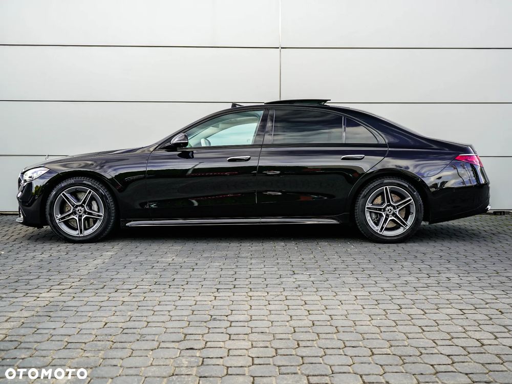 Mercedes-Benz S-Class 2025 photo 4