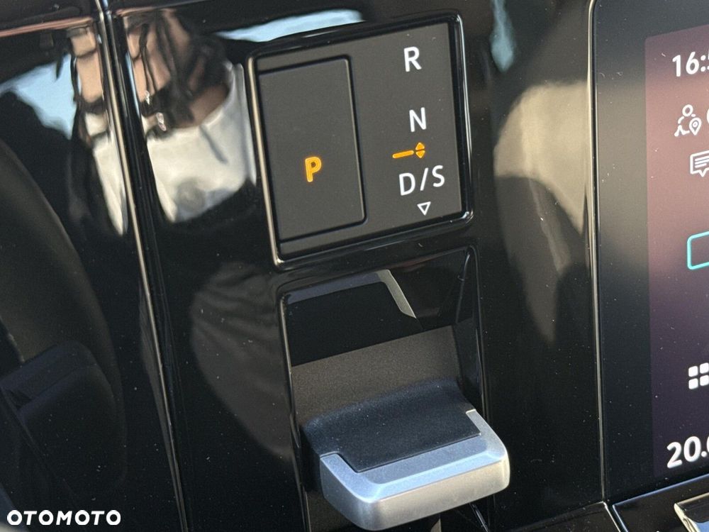 Volkswagen Multivan - 33