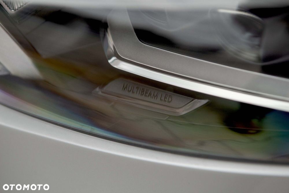 Mercedes-Benz Klasa A 180 AMG Line 7G-DCT - 16