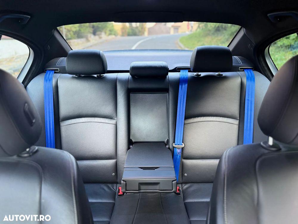 BMW Seria 5 525d Sport-Aut. Luxury Line - 18