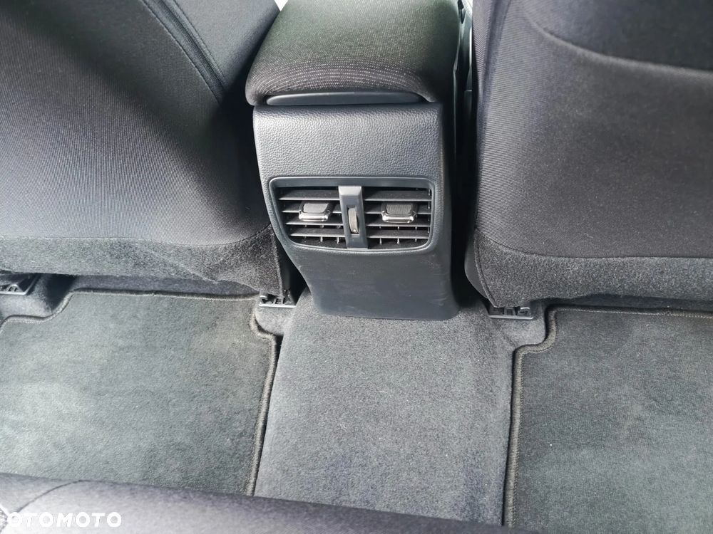 Toyota Corolla 1.8 Business Edition - 19