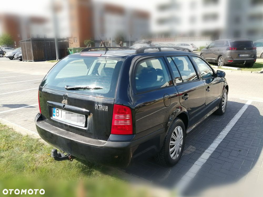 Skoda Octavia 1.8T Elegance - 5