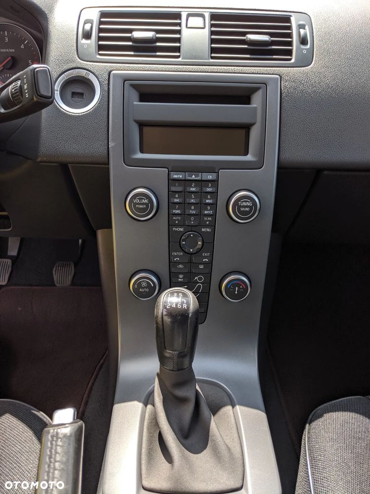 Volvo S40 D3 Kinetic - 12