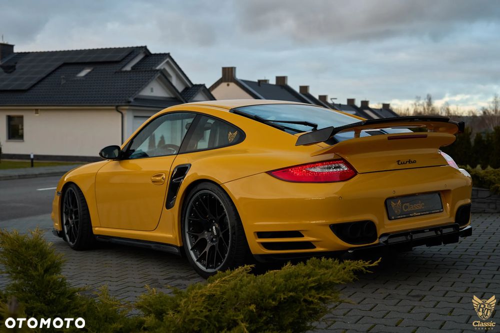 Porsche 911 - 28