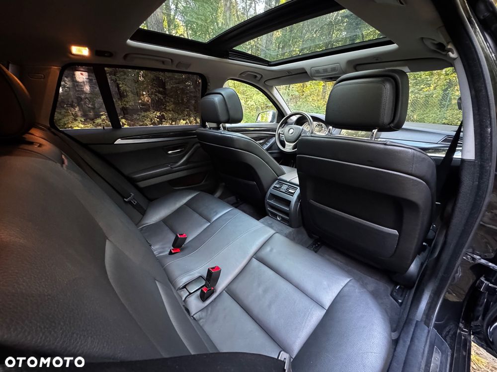 BMW Seria 5 525d xDrive Modern Line - 20