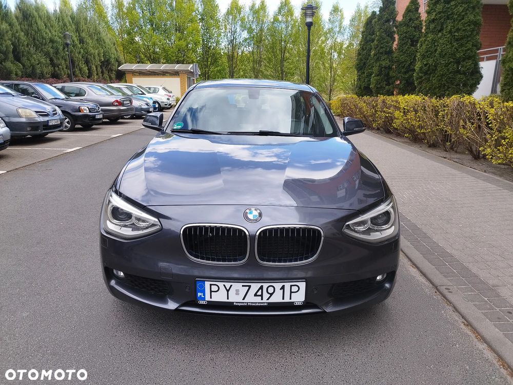 BMW Seria 1 118d DPF - 8