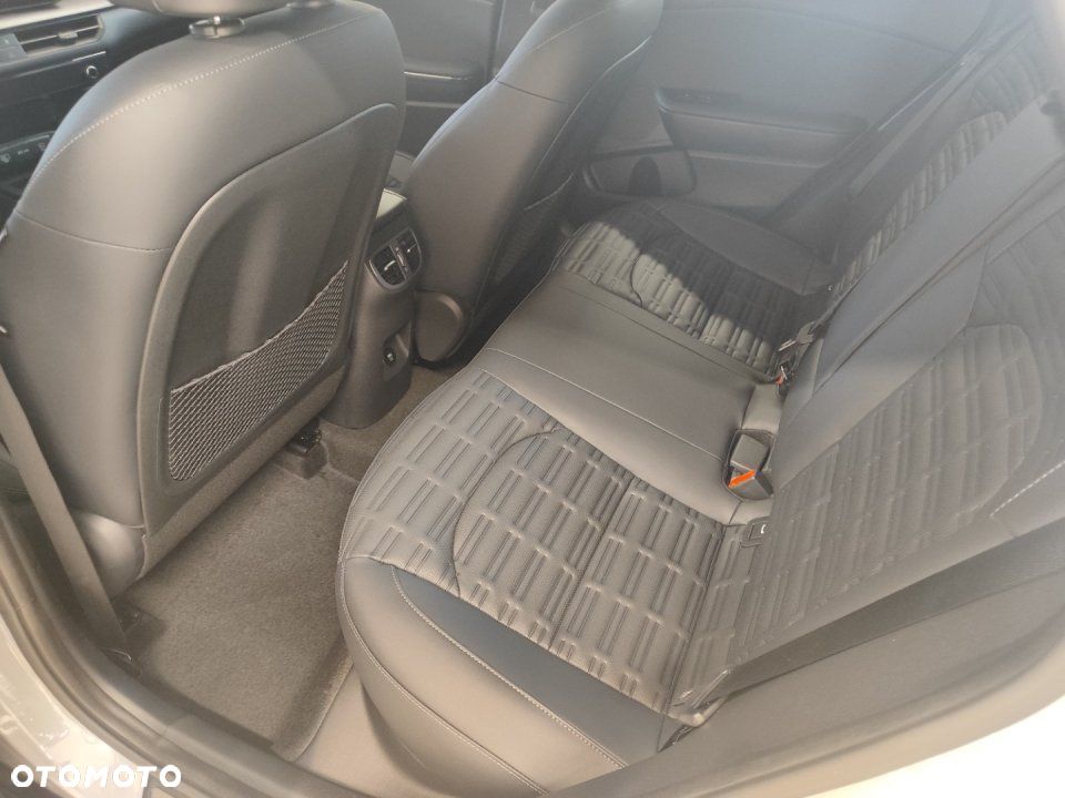 Kia XCeed - 15