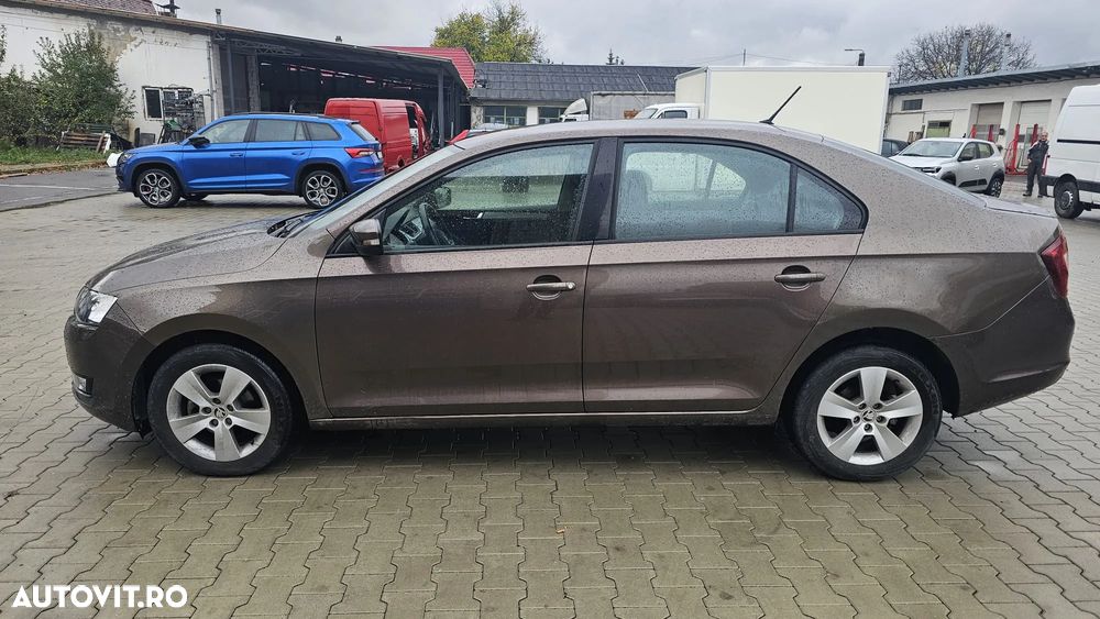 Skoda Rapid - 7