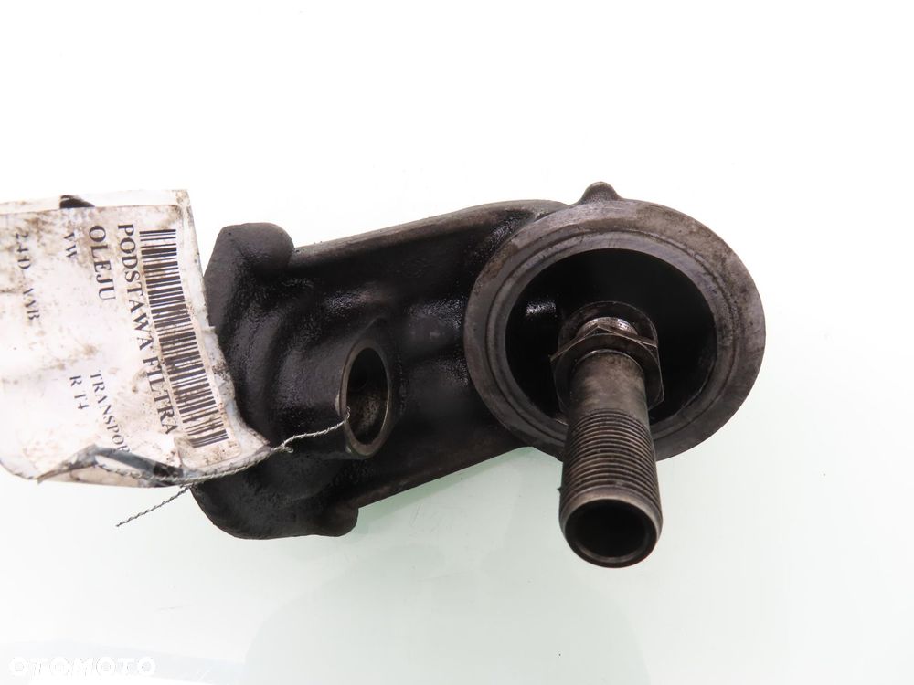 PODSTAWA FILTRA OLEJU VW 2.4 D 074115417N - 6