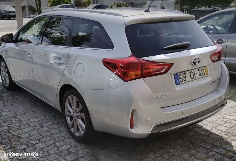 Toyota Auris Touring Sports 1.8 HSD Exclusive - 5