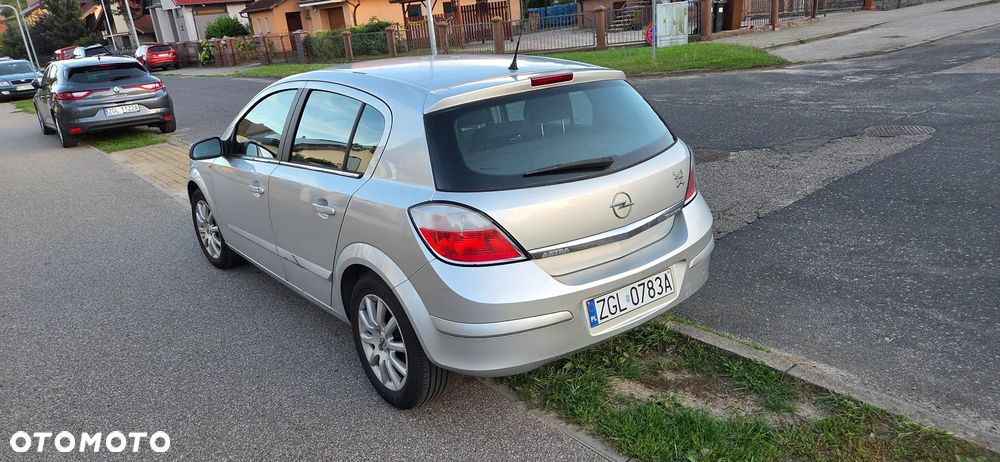 Opel Astra 1.6 Cosmo - 2