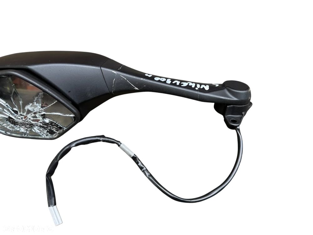 Lusterko P   Yamaha Niken 900    17-21R - 9
