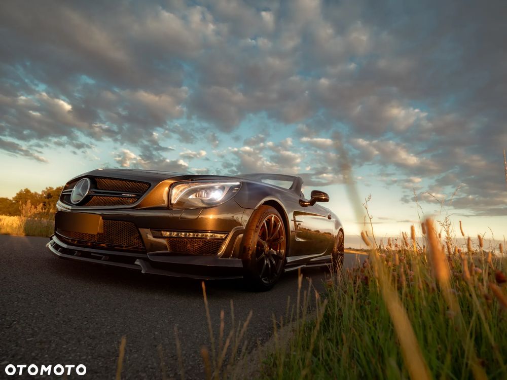 Mercedes-Benz SL 63 AMG - 13