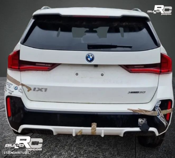 BMW X1 iX1 xDrive 30 Elétrico para peças - 6
