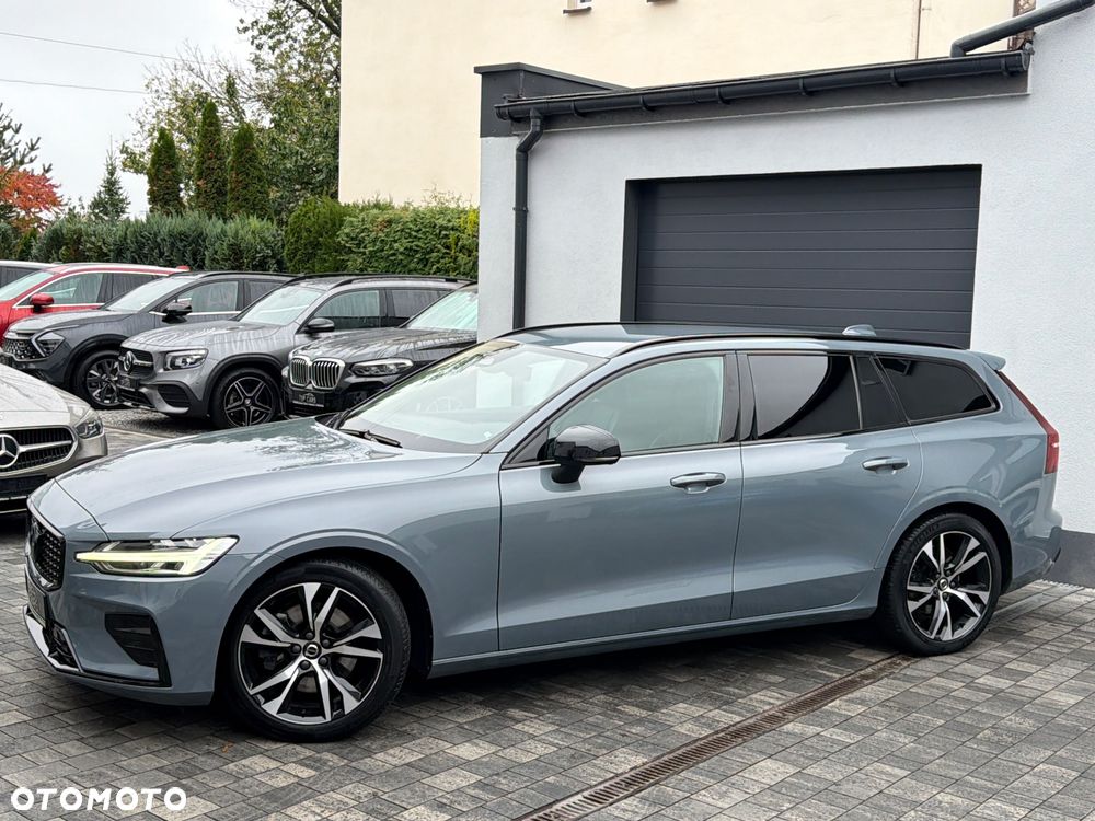 Volvo V60 B3 B Plus Dark - 22