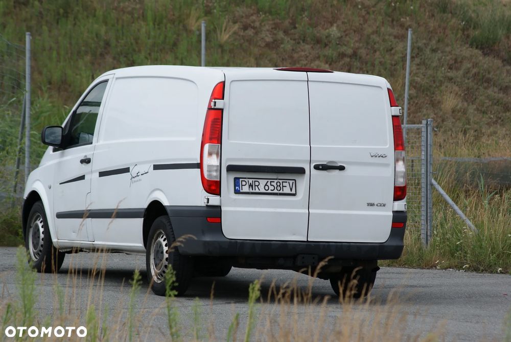 Mercedes-Benz VITO - 11