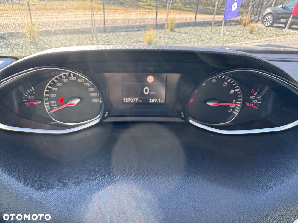 Peugeot 308 1.2 PureTech GPF Allure Pack S&S - 27